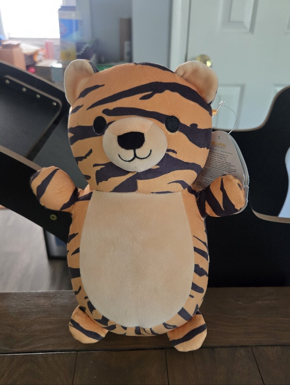 Hug Mees Squishmallow Tina Tiger Plush New